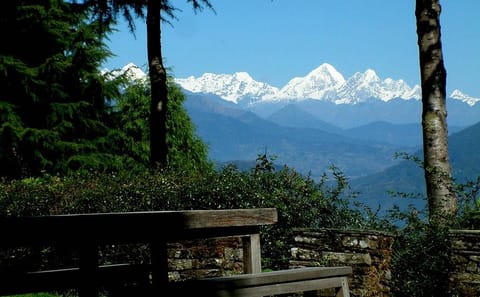 Private Day Hike from Nagarkot to Changu Narayan Temple