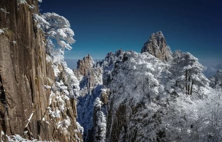 Qiyun Mountain Day Tour from Huangshan with Cable Car Ride