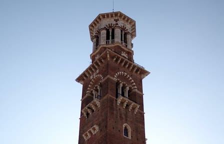 Private Guided Walking Tour of Historic Verona