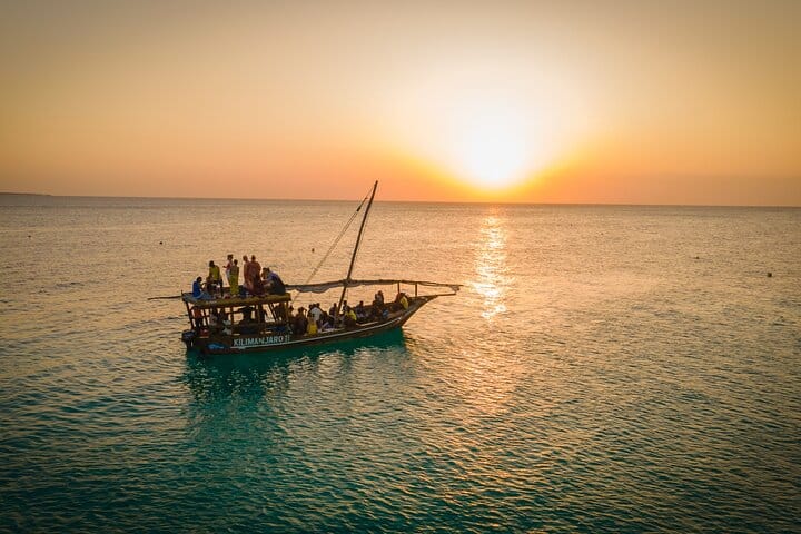 Zanzibar Sunset Dhow Cruise with Open Bar – Nungwi and Kendwa 7