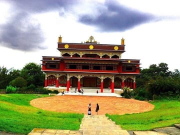 Kopan Monastery and Boudhanath Stupa Half-Day Tour in Kathmandu