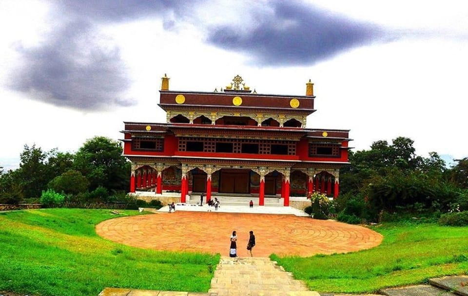 Kopan Monastery and Boudhanath Stupa Half-Day Tour in Kathmandu