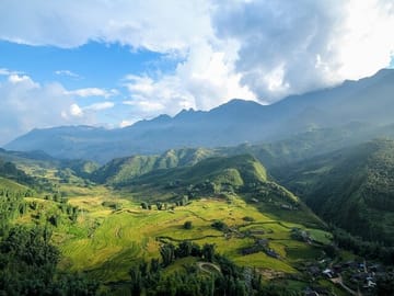 Sapa Trek 2days/1 night -Hotel Overnight-From Hanoi by Limousine