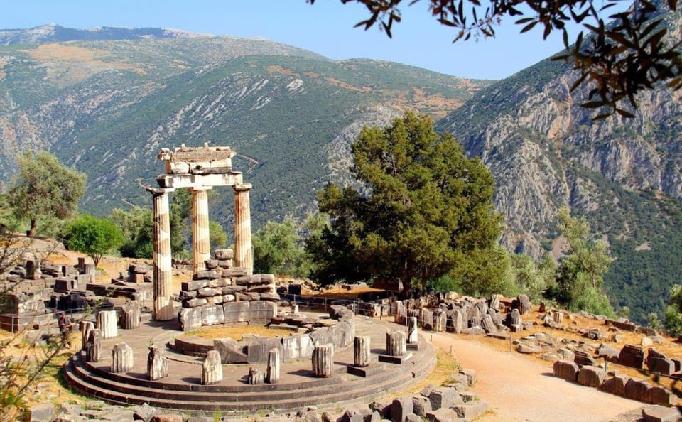 Classical Winter Tour of Athens, Delphi, and Meteora