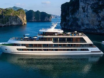 Luxury 5 Stars Cruise 3D-2N: Biking,BBQ Dinner,Golf Course,Cave,Meals,Kayak,Pool
