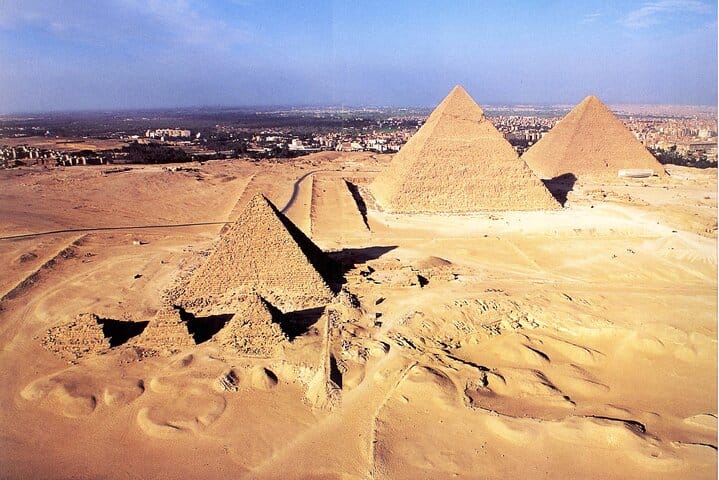 Pyramids Full Day Guided Tour & Lunch by Bus from Sharm El Sheikh