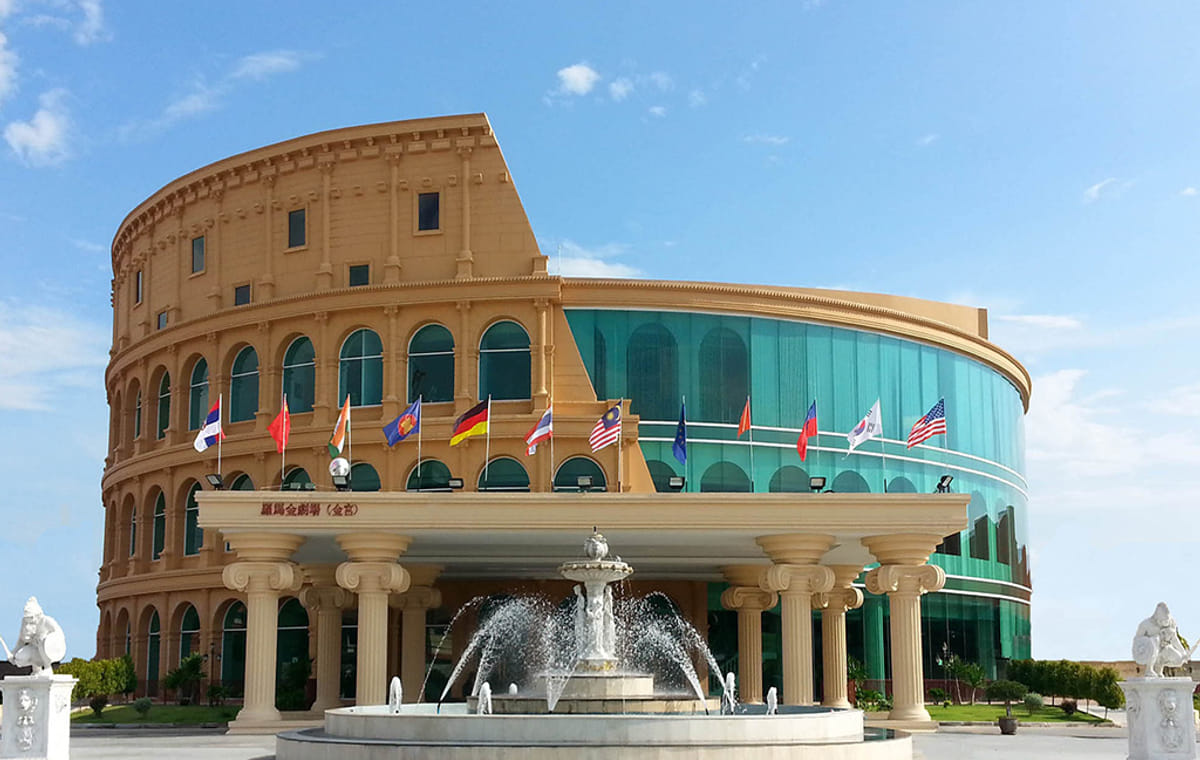 Colosseum Show Pattaya