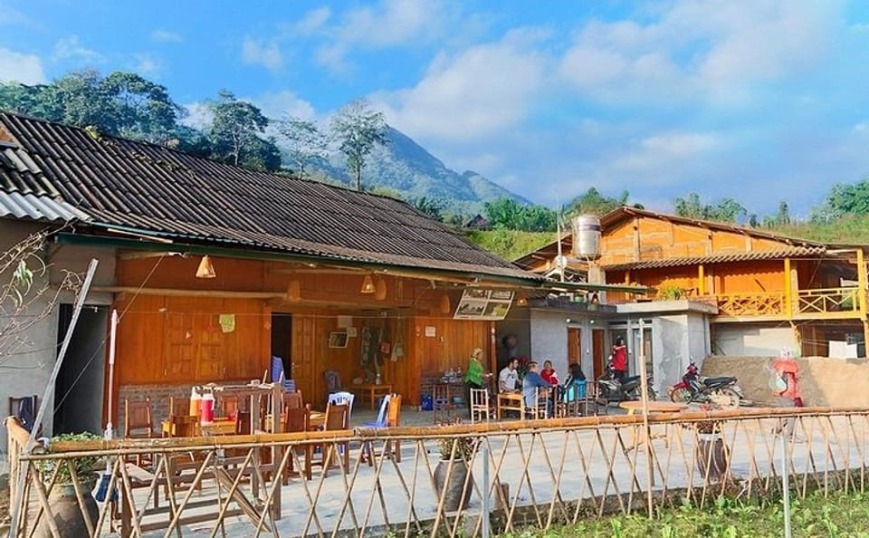 Sapa Trekking Tour from Hanoi with Homestay Experience