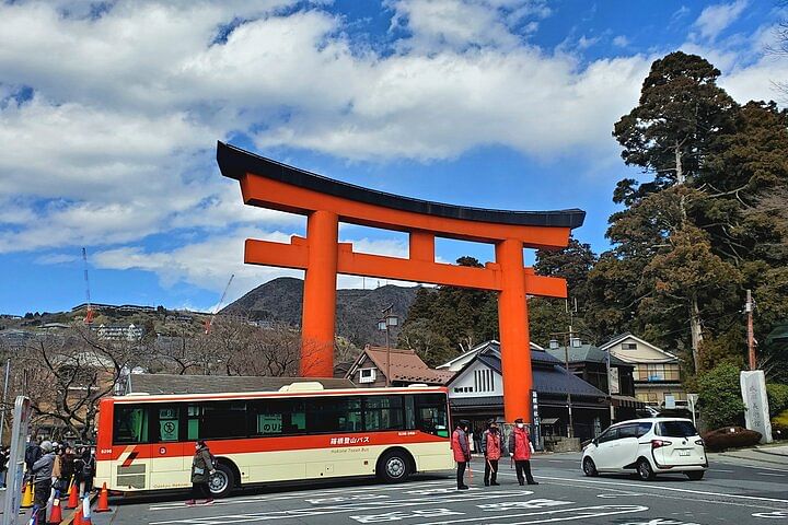 Guided Private Hakone Tour GREEN NUMBER PLATES