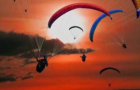 Tandem Paragliding Tour in Alanya with Roundtrip Transfer