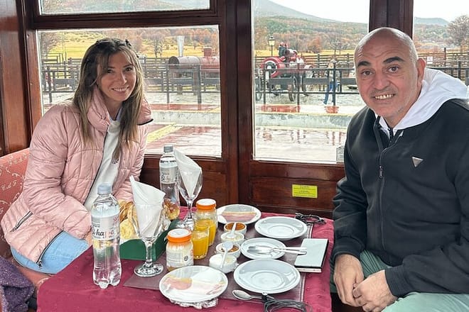 Train premium service with breakfast