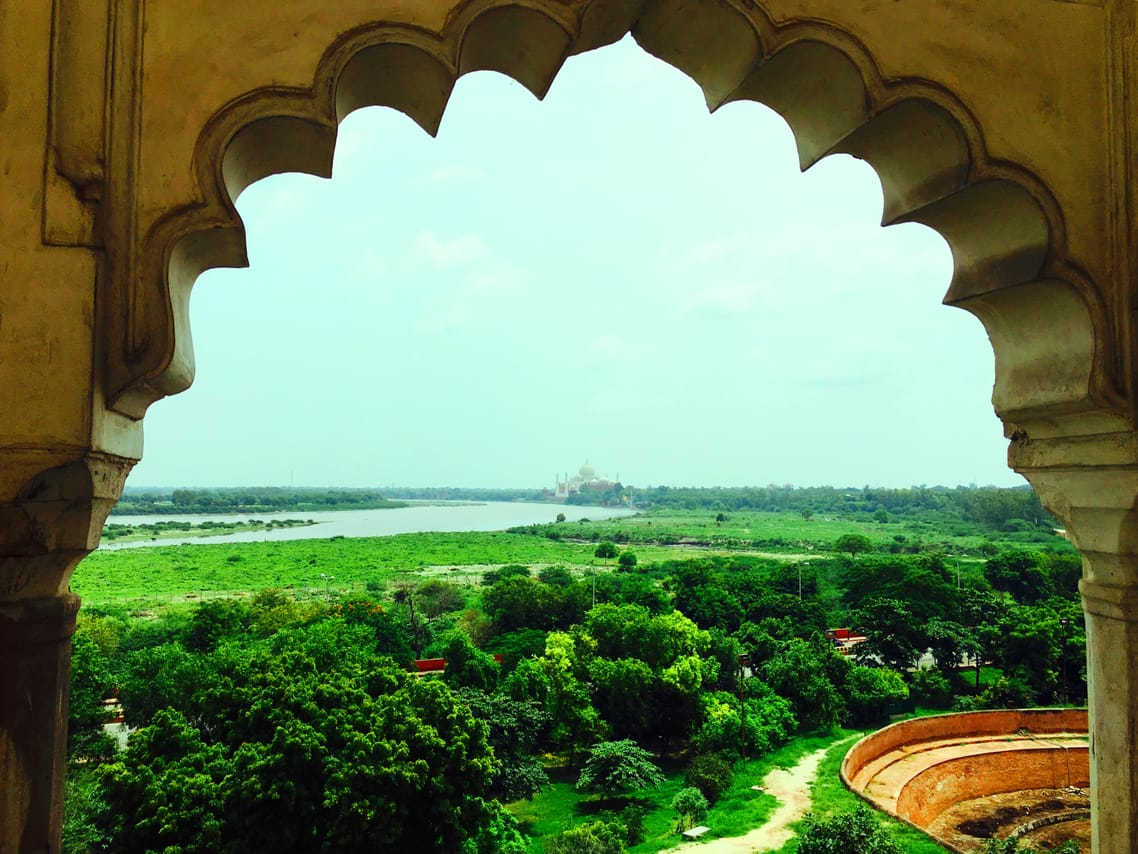Agra Sightseeing tour Includes Guide and Private AC vehicle 3