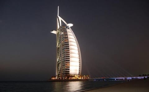 Private Dubai City Tour and Dhow Dinner Cruise Experience