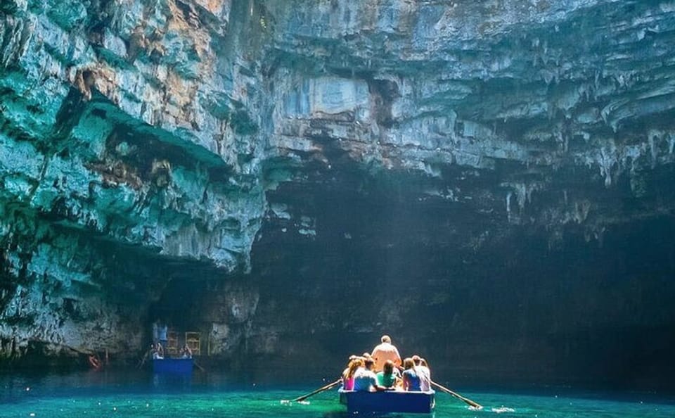 A Day Trip from Hue to Phong Nha: Discover Hidden Gems (Odd Days)