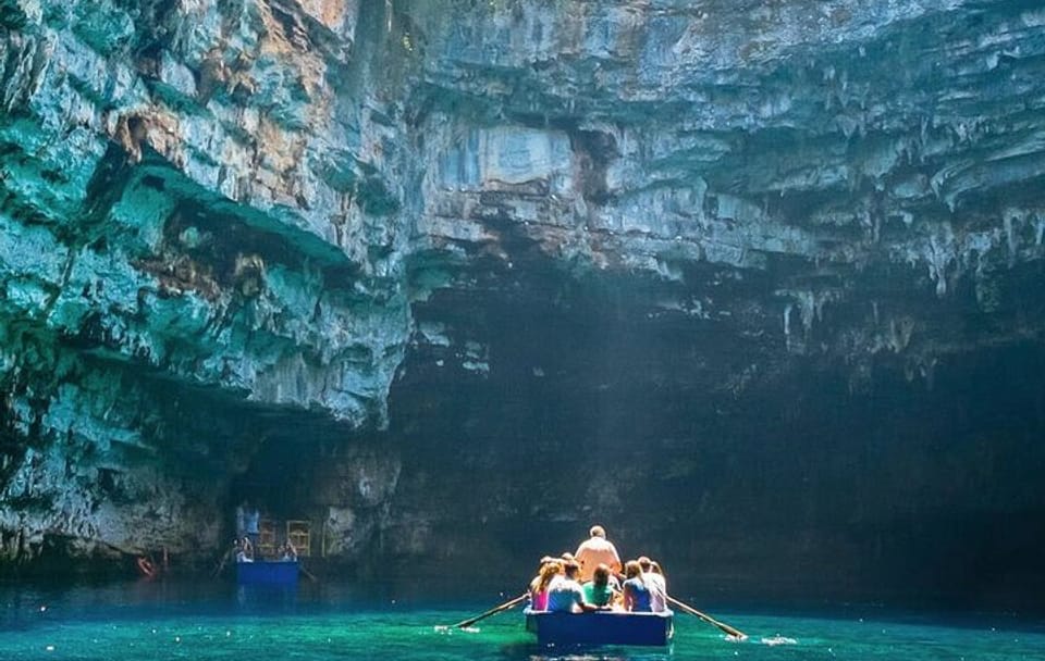 A Day Trip from Hue to Phong Nha: Discover Hidden Gems (Odd Days)