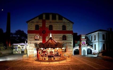 Private 4-Day Christmas Tour of Athens and Surrounding Areas