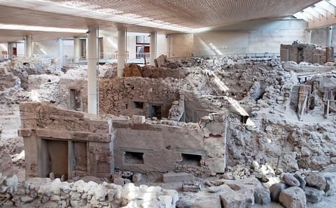Private Santorini Tour: Akrotiri Ruins and Wine Tasting