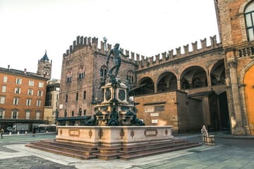Private 8-Hour Cultural Tour of Bologna from Florence