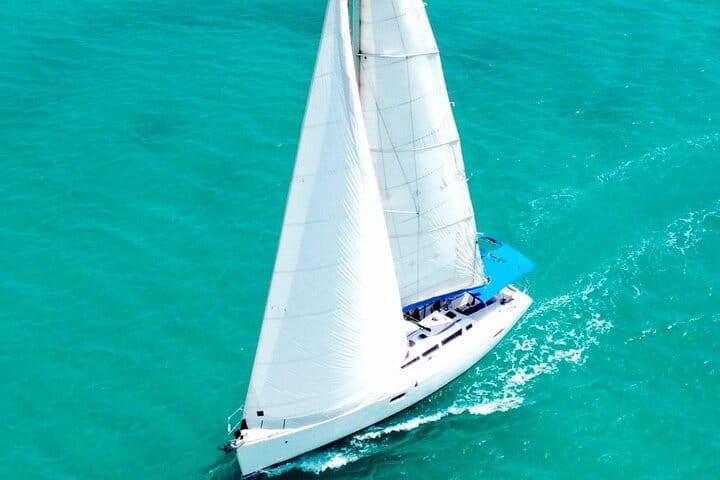 Private Luxury Sailing from Casa de Campo to Catalina Island 3