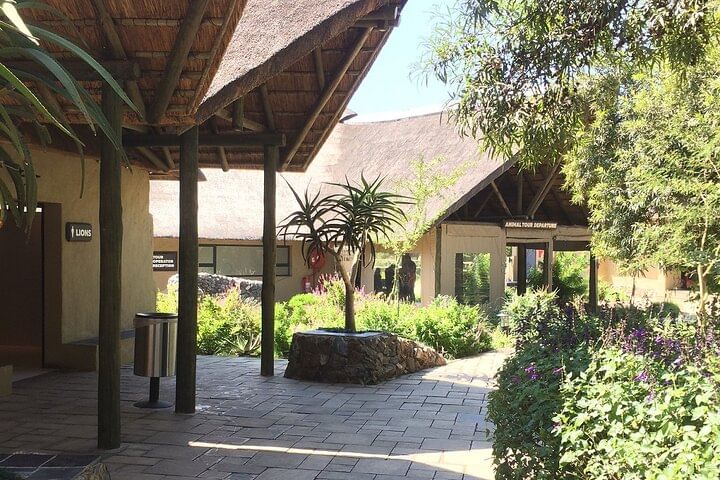 Entrance to Lion Safari Park Johannesburg – Start your wildlife adventure from Johannesburg