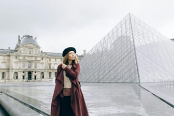 Louvre Museum Professional Photoshoot in Paris