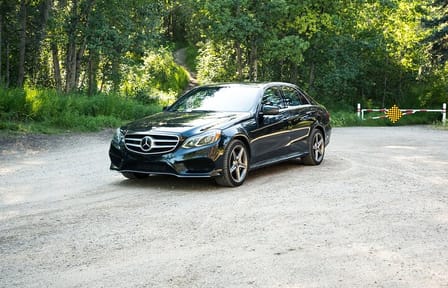 Private Calgary to Banff One-way Transfer in Luxury Car