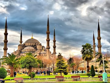 11-Day Turkey Adventure Tour: Antalya, Çanakkale, Göreme