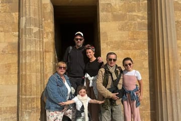 Saqqara, Memphis, and Dahshur Pyramids Day Tour in Giza