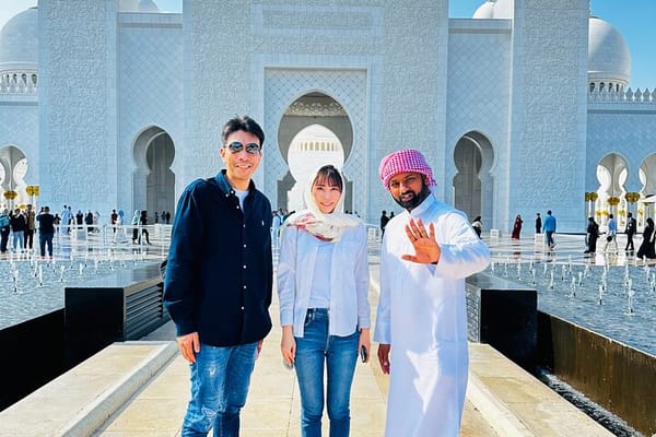 Abu Dhabi Layover Sightseeing Tour with Airport Pickup & Drop-off