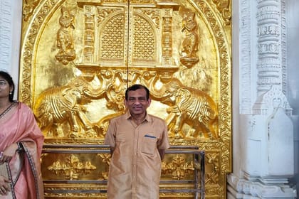 Spiritual Sojourn: Lucknow to Ayodhya Day Tour