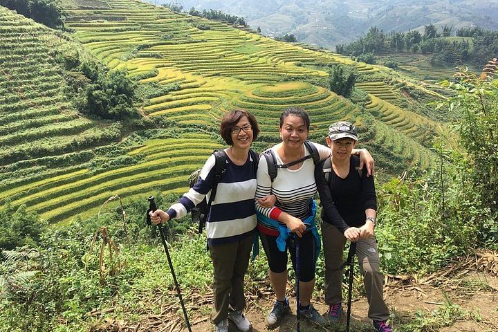 Sapa Budget Group Tour: Trekking, Local Culture & Sleeper Bus Adventure