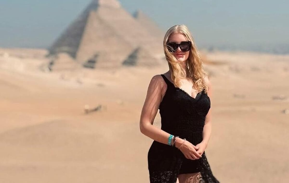 VIP Private Tour Pyramids Giza and 3rd Pyramid the Barone Palais