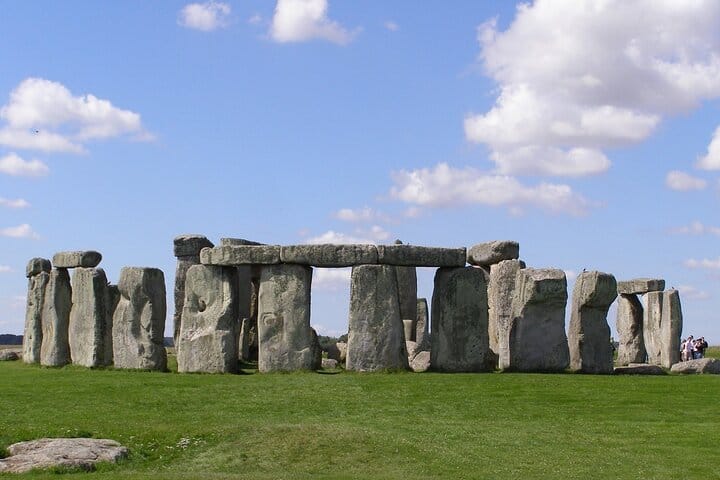 London to Windsor Castle Stonehenge and City of Bath Private Trip 5