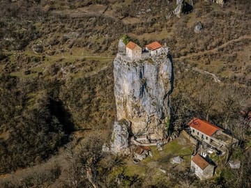 Katskhi Pillar