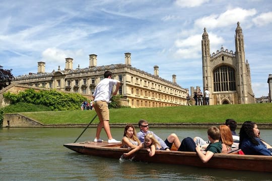 Oxford and Cambridge Guided Day Tour from London