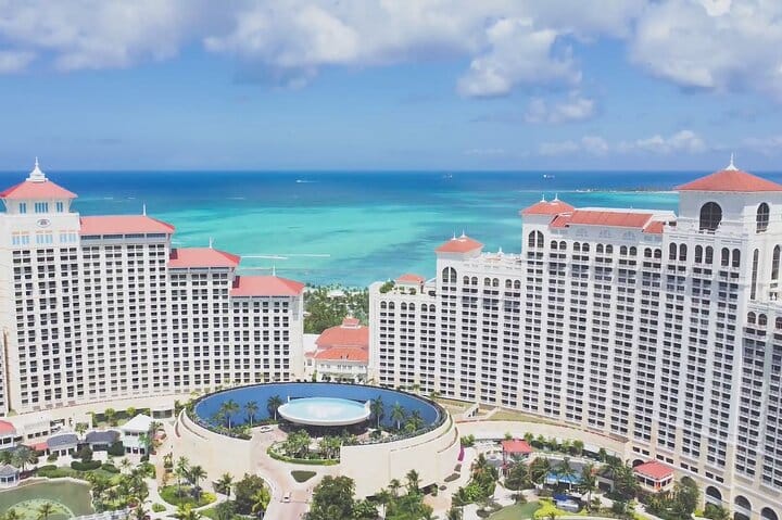 Round Trip Lynden Pindling International Airport PickUp & dropoff