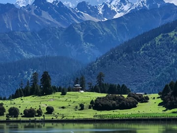 Tibet: Route E2 [Panoramic Tibet] 12-Day Tour
