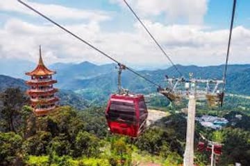Genting Highlands Nature and Theme Park Tour in Pahang