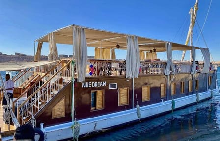 Private Luxury Dahabiy Cruise with Hot Air Balloon in Aswan