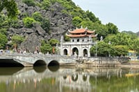 Ninh Binh Full Day Tour Visit Hoa Lu Tam Coc &amp; Mua Cave