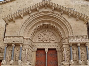 Arles Private Historic Walking Tour
