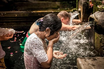 Tirta Empul Water Purification Tour in Ubud, Indonesia