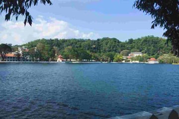 Along The Mahaweli River Cycle Ride And Exploring The Kingdom of Kandy