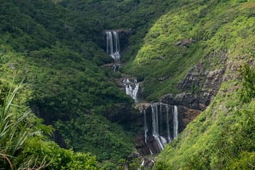 Private South Mauritius Tour: Tea Route with Pickup and Lunch