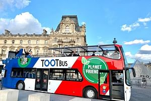 Hop-on Hop-off Discovery Bus Tour of Paris