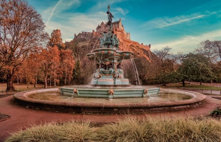 20-Day England, Scotland, and Ireland Guided Tour from London
