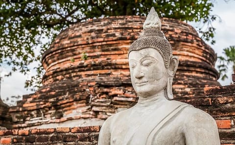 Tour in Maeklong Railway, Floating Market and Ayutthaya