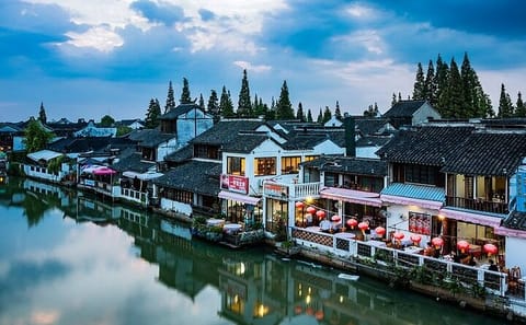 Private Half-Day Zhujiajiao Water Town Tour from Shanghai