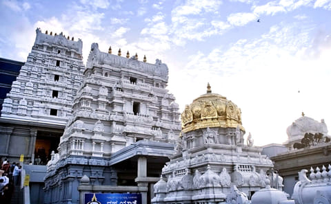 Bangalore, Hampi, and Goa Private Car Tour Adventure