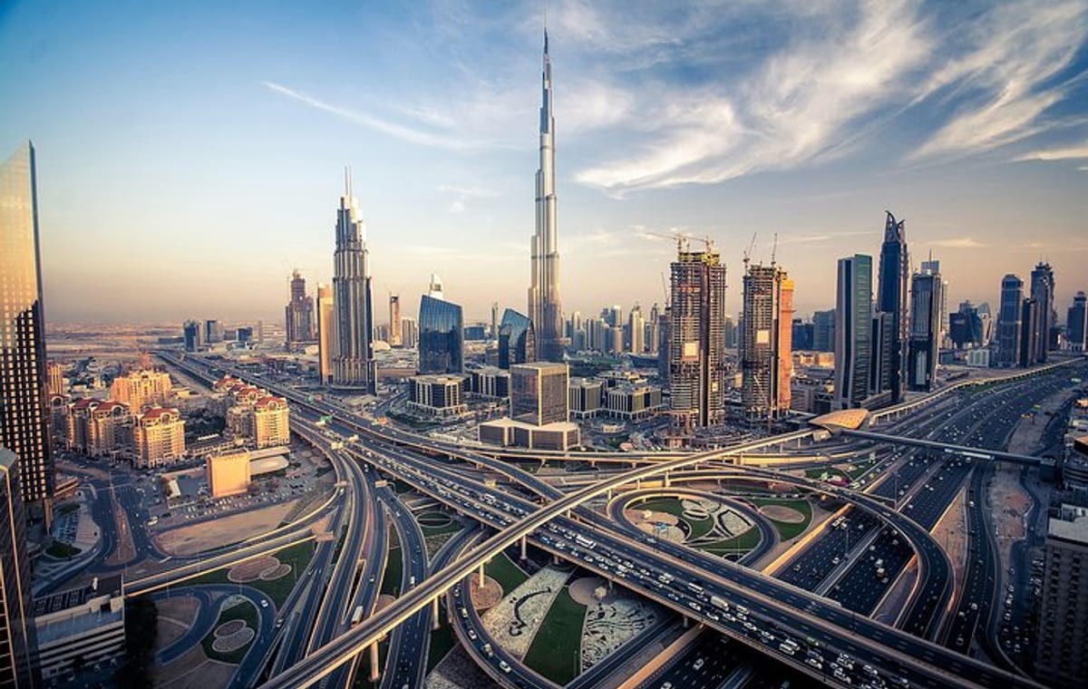 Half-Day Dubai Modern City Tour with Burk Khalifa Photo Stop